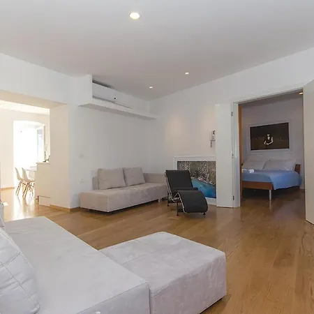 Appartement *xviii * *
